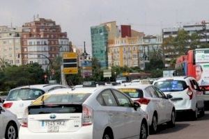 Els taxistes valencians, en peu de guerra per haver de descansar tres dies setmanals