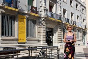 PHEspaña despliega medio centenar de imágenes en los balcones de Castelló