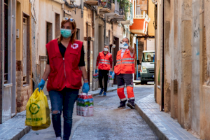 Aguas de Alicante colabora con el programa Cruz Roja RESPONDE para ayudar a las familias afectadas por la crisis del COVID 19