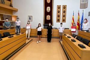 Alrededor de 80 alumnos de los centros educativos de Algemesí participan en el concurso de poesía "A la feria este año vamos en verso"
