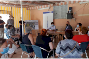 Martínez Dalmau se reúne con los vecinos del barrio del Carmen de Alicante para presentarles las obras de mejora de elementos comunes y espacios públicos