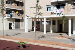 Desinfectan por segunda vez las zonas comunes del grupo de viviendas donde se produjo el rebrote de Castellón
