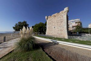 La Torre de Sant Vicent de Benicàssim reobri al públic després de quasi quatre mesos sense activitat