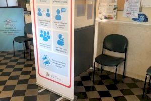 El centre de dia Lluís Alcanyís reprén l'atenció presencial de tallers i teràpies grupals amb mesures de prevenció sanitària