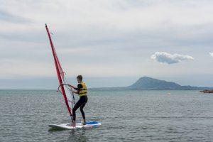 Oliva prepara tres canales de acceso al mar para deportes náuticos