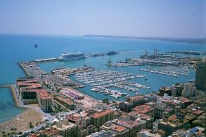 Proposen que Alacant siga un port base per a creuers amb via aèria amb els Estats Units