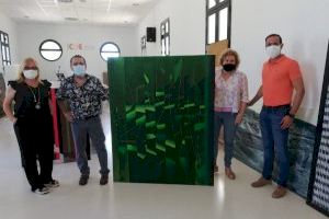 Mónica Jover Calvo ganadora del certamen de pintura Salvador Soria con la obra ‘Puzzle de jardín’