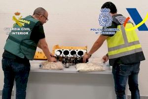 Incautados cerca de 10 kilos de cocaína en el interior de un motor enviado a través del aeropuerto Alicante-Elche
