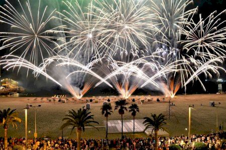 Un espectáculo pirotécnico sin precedentes iluminará el cielo de quince pueblos valencianos
