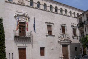 El Ayuntamiento de Villena aprueba la concesión  de ayudas a 327 pymes afectadas por el Covid-19