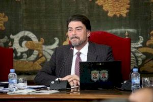 Barcala acusa al Gobierno de “dinamitar la FEMP para poder saquear las cuentas municipales”