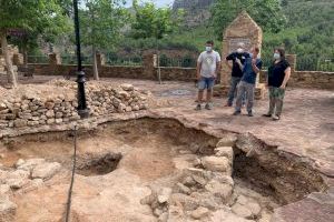 El equipo de arqueólogos de la Diputación saca a la luz los restos del antiguo Palacio de Argelita