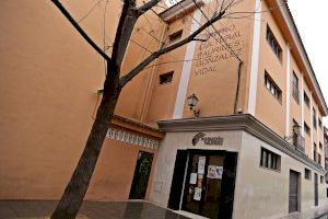 El Ayuntamiento de Elda renueva el convenio de colaboración con la Fundación Paurides por un importe de 17.000 euros