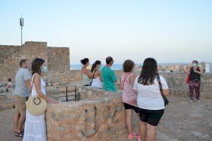 Oropesa del Mar promociona su castillo con las visitas teatralizadas de Vilantic
