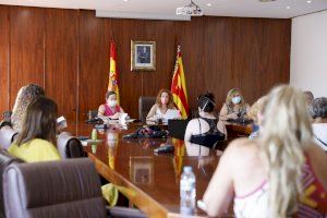 Se reúne el Consejo de la Mujer de l’Alfàs para analizar el grado de cumplimiento del Plan de Igualdad