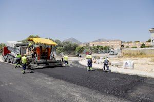 El Ayuntamiento de l’Alfàs inicia las obras de asfaltado en la avenida Corts Valencianes