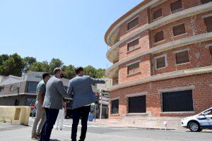 L'Ajuntament de Benitatxell i la Conselleria d'Habitatge inicien la seua col·laboració per a rehabilitar l'edifici de Capelletes