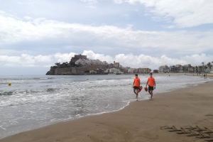 Los socorristas de Peñíscolas rescatan a 14 bañistas en julio