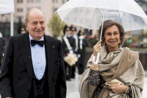 El rey emérito, Juan Carlos I, anuncia su deseo de marcharse de España