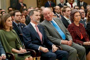 La política valenciana reacciona al nou rumb de la monarquia espanyola