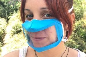 Una empresa de Sagunt crea màscares transparents per a facilitar la comunicació amb les persones amb dificultats auditives