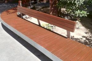 El Ayuntamiento rehabilita y renueva el mobiliario público en plazas y parques de Alicante durante el verano