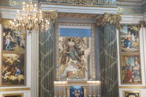 La parroquia Santa María del Mar de Valencia celebra la Asunción con misa solemne, “descoberta” de su imagen y la entrada del Cristo del Grao