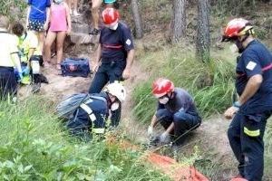 Bomberos rescatan a una mujer en las Fuentes de Ayódar