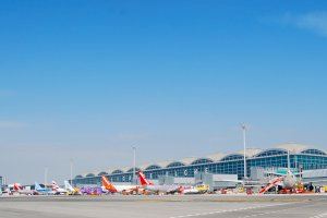 El Patronato Costa Blanca valora la confianza que aerolíneas de referencia internacional están depositando en el aeropuerto Alicante-Elche