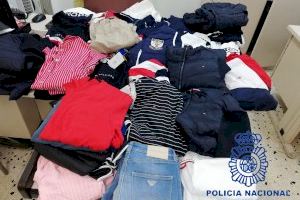 Pilladas robando ropa de marca en unos conocidos grandes almacenes de Valencia
