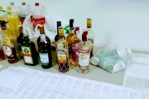 El dispositivo antibotellón de Policía Local y Guardia Civil realiza 15 denuncias e incauta 20 botellas de alcohol en Alcossebre