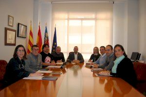 La Junta de Portavoces de Vila-real suma fuerzas en apoyo a las familias y reclama a la Conselleria que facilite el expediente de cierre de la residencia Sant Llorenç con “màxima transparència”