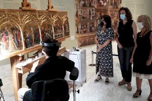 Las personas visitantes del Museu de Bellas Artes pueden seguir en directo la restauración de la predela del Centenar de la Ploma