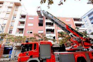 Extinguido sin daños humanos un incendio en una vivienda de Oliva
