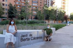 El Ayuntamiento de València pone el nombre de la activista medioambiental Berta Cáceres a un jardín de la ciudad