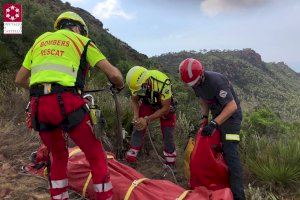 Els bombers de la Diputació efectuen 42 actuacions de rescat a la muntanya durant l’estiu, un 180% més que en 2019