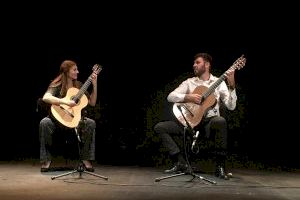 La complicidad de Du-Duet cierra el Festival de Guitarra 'Ciutat d'Elx'