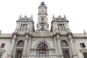 Los interinos de la bolsa de subalternos se incorporan a la plantilla del Ayuntamiento de Valencia