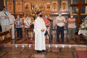Un joven de Valencia profesa como salesiano en la parroquia de San Antonio Abad