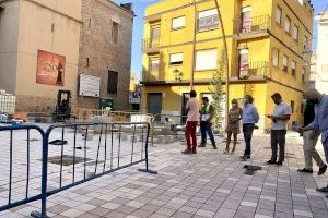 Almassora encara la recta final de les obres en la plaça de l’Església de la Vila