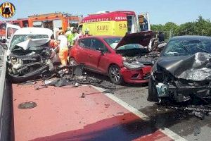 La mitad de las muertes en las carreteras valencianas se producen por distracciones