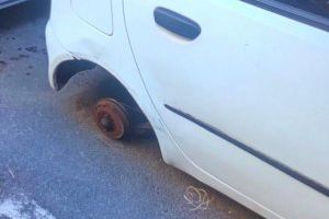 Pillan in fraganti a un hombre robando ruedas de vehículos a plena luz del día en Alicante