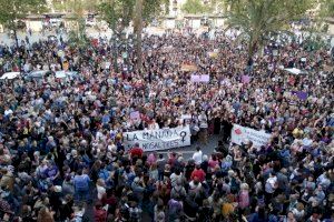 Les feministes valencianes s'enfronten al primer judici per les multes del 8M