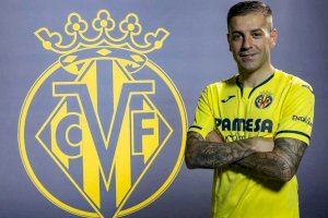 El Villarreal CF sigue perdiendo efectivos en la defensa: rotura muscular de Rubén Peña