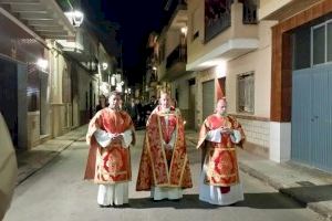 La parroquia de Xilxes transforma la ofrenda floral al Cristo de la Junquera en una ofrenda solidaria