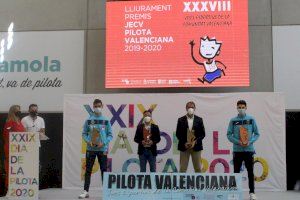 Les escoles de pilota valenciana reben els premis en la gala dels Jocs Escolars de la Comunitat Valenciana