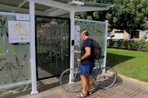 Torrent presenta un cicloparc para bicicletas en la parada de Metro Torrent Avinguda