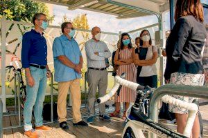 Arcadi España asiste en la estación de Torrent Avinguda a la puesta en marcha del primer cicloparc de la red de Metrovalencia