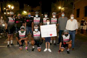 El “Reto Solidario 400km por Roberto” concluye en Albal tras 14 horas en bicicleta