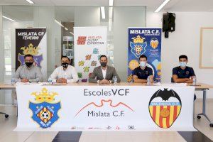 El Mislata CF y el Valencia CF se unen para mejorar la formación deportiva de las escuelas base